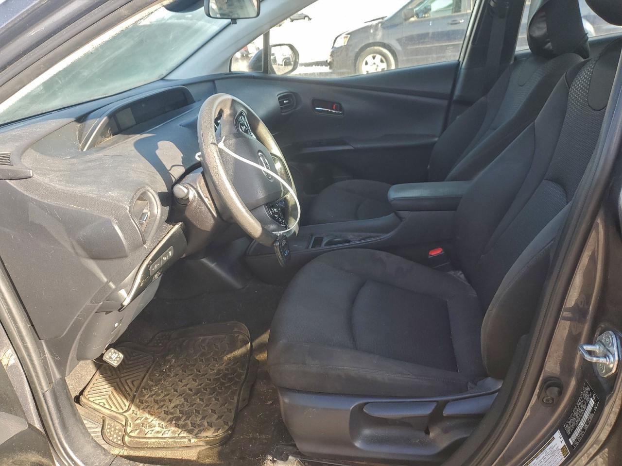 2019 TOYOTA PRIUS