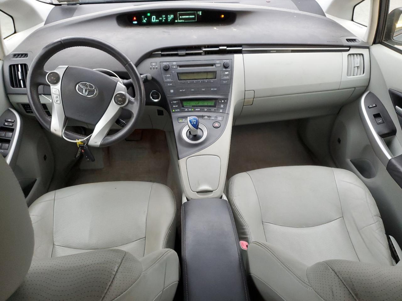 2011 TOYOTA PRIUS