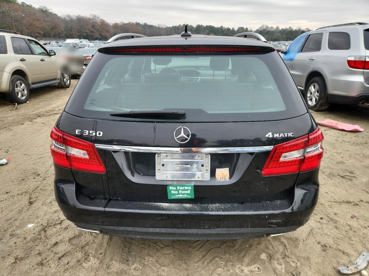 2011 MERCEDES-BENZ E-Class