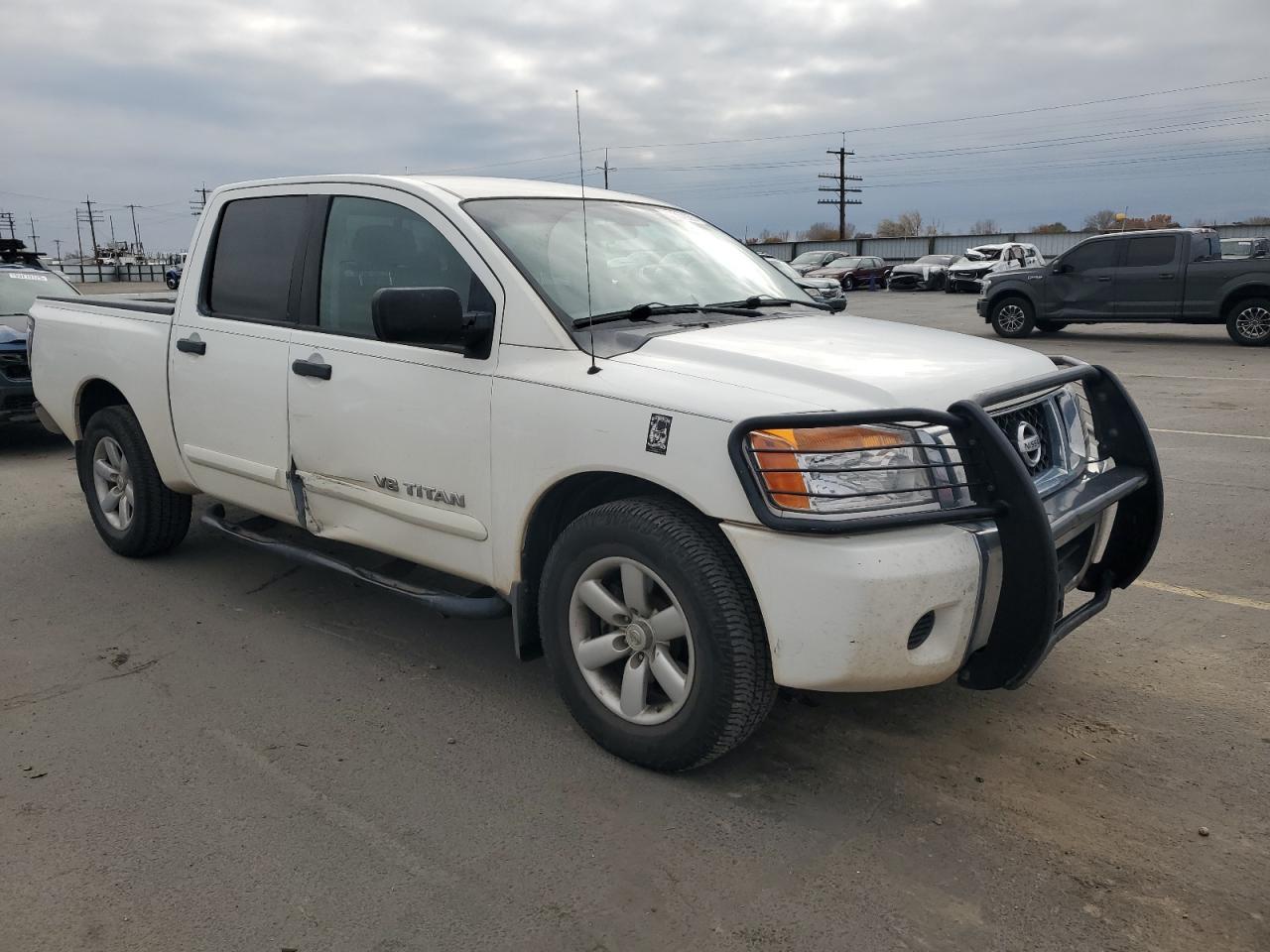2011 NISSAN Titan
