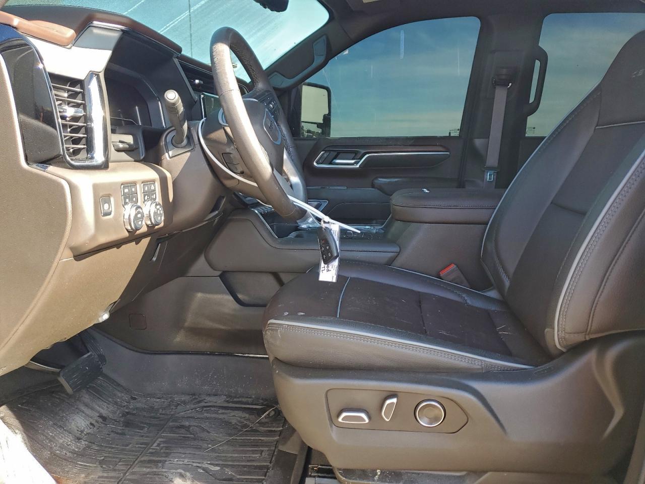 2025 GMC Sierra