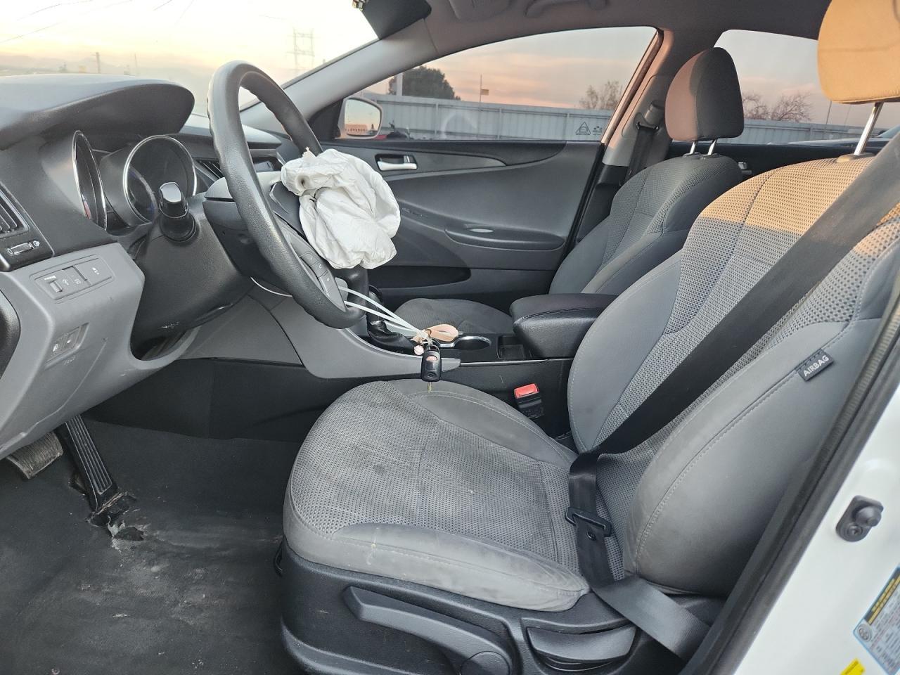 2014 HYUNDAI SONATA