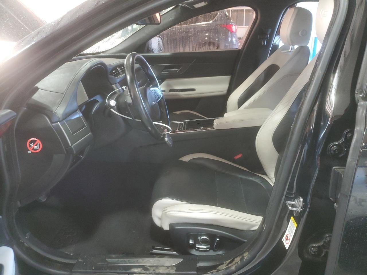 2016 JAGUAR XF