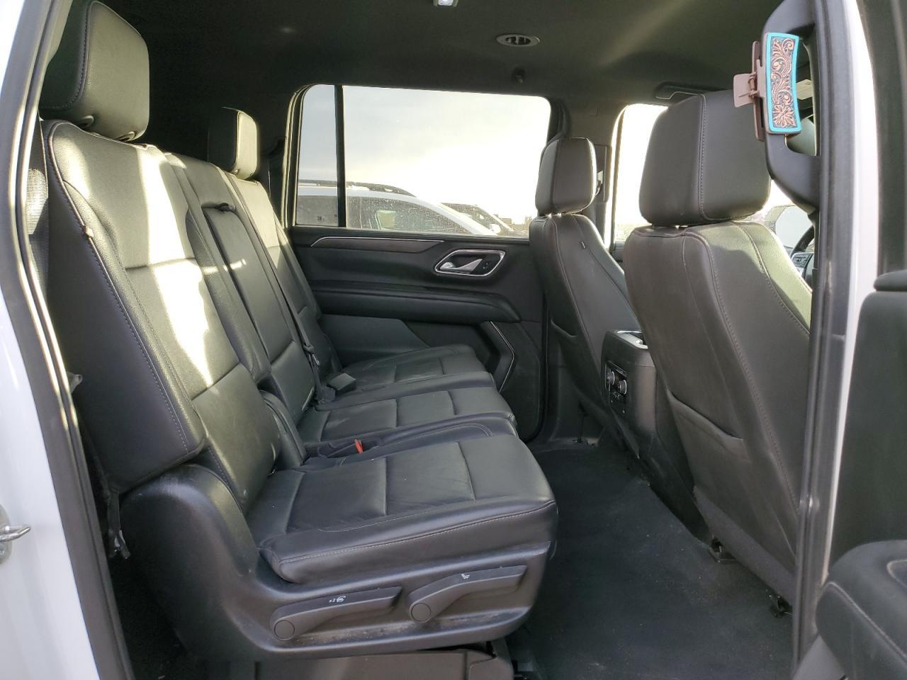 2022 CHEVROLET Suburban