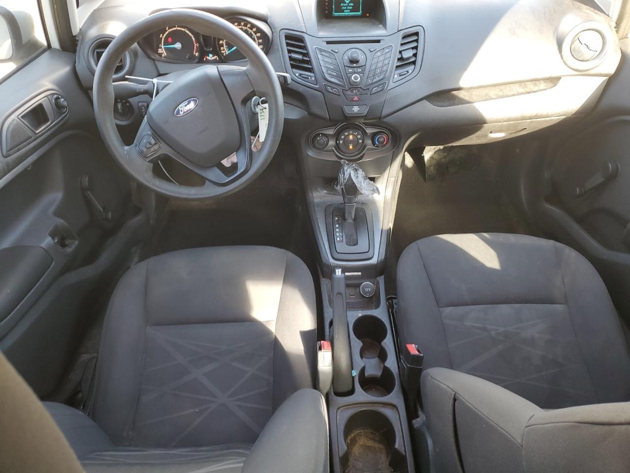 2015 FORD Fiesta