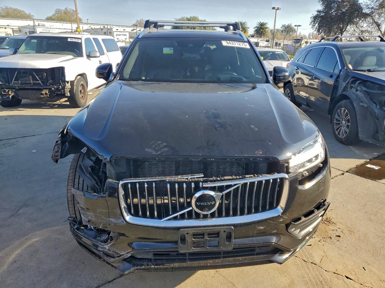 2020 VOLVO XC90