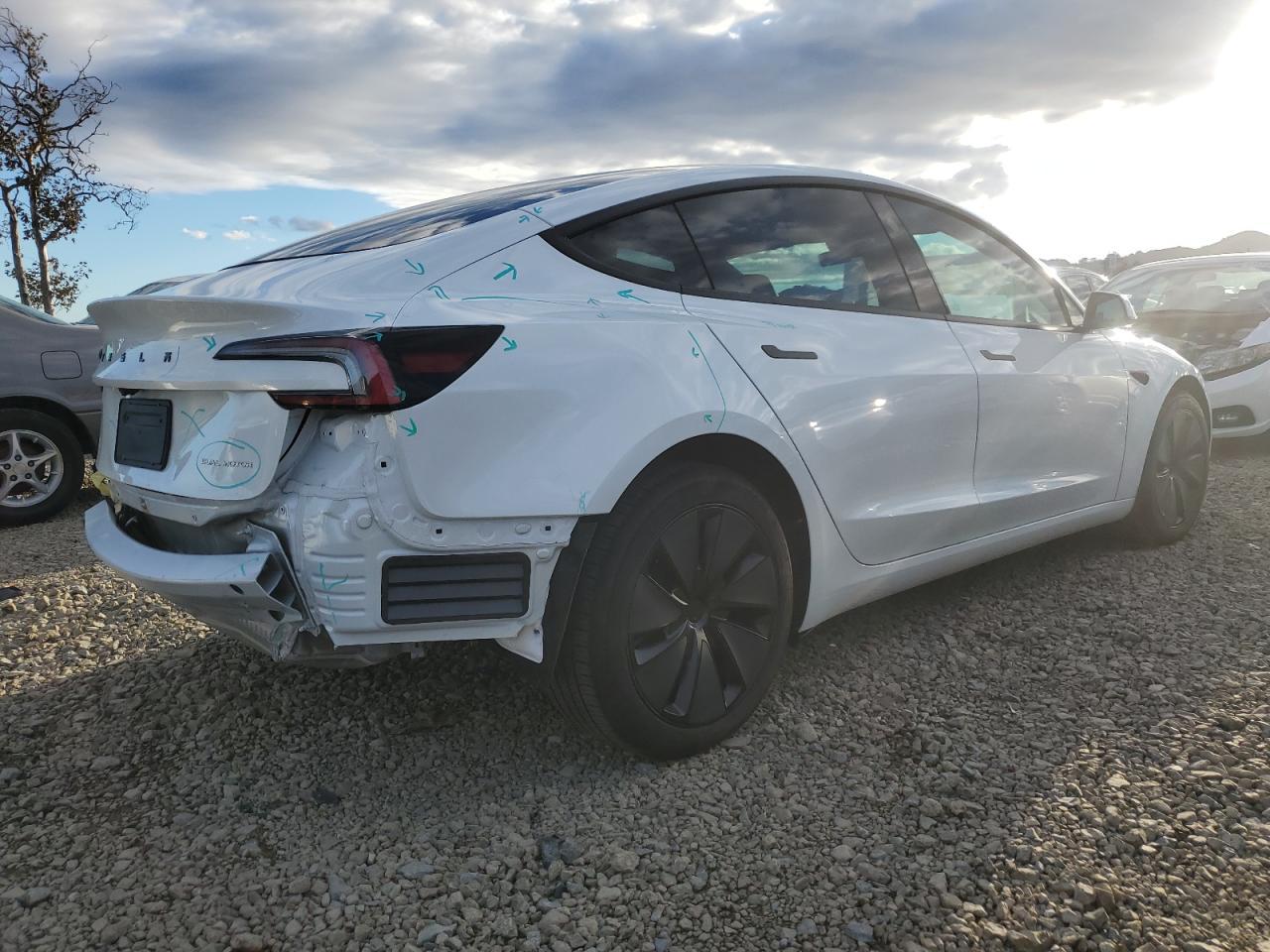 2025 TESLA MODEL 3