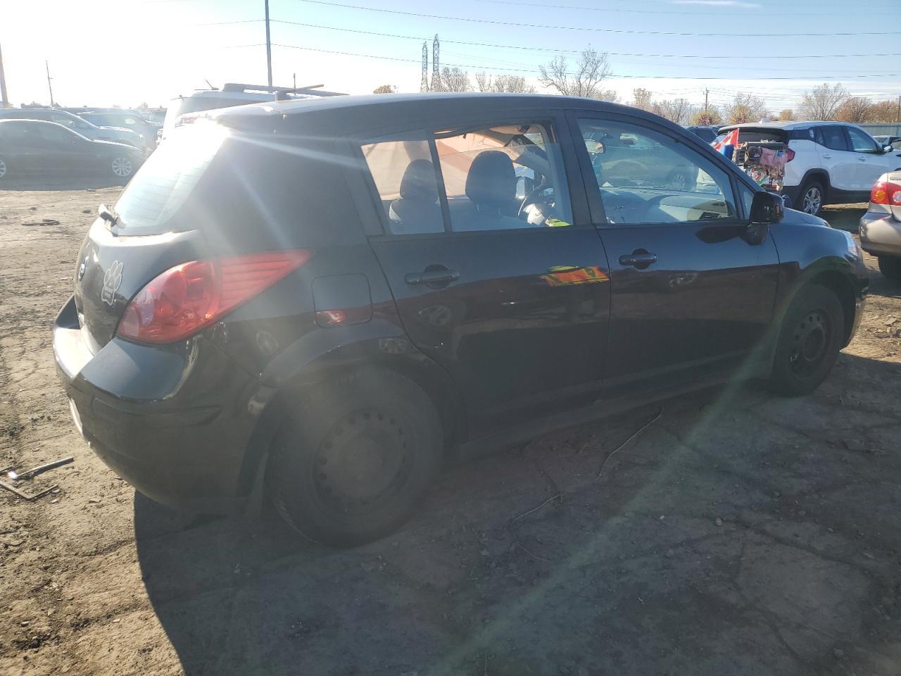 2012 NISSAN VERSA