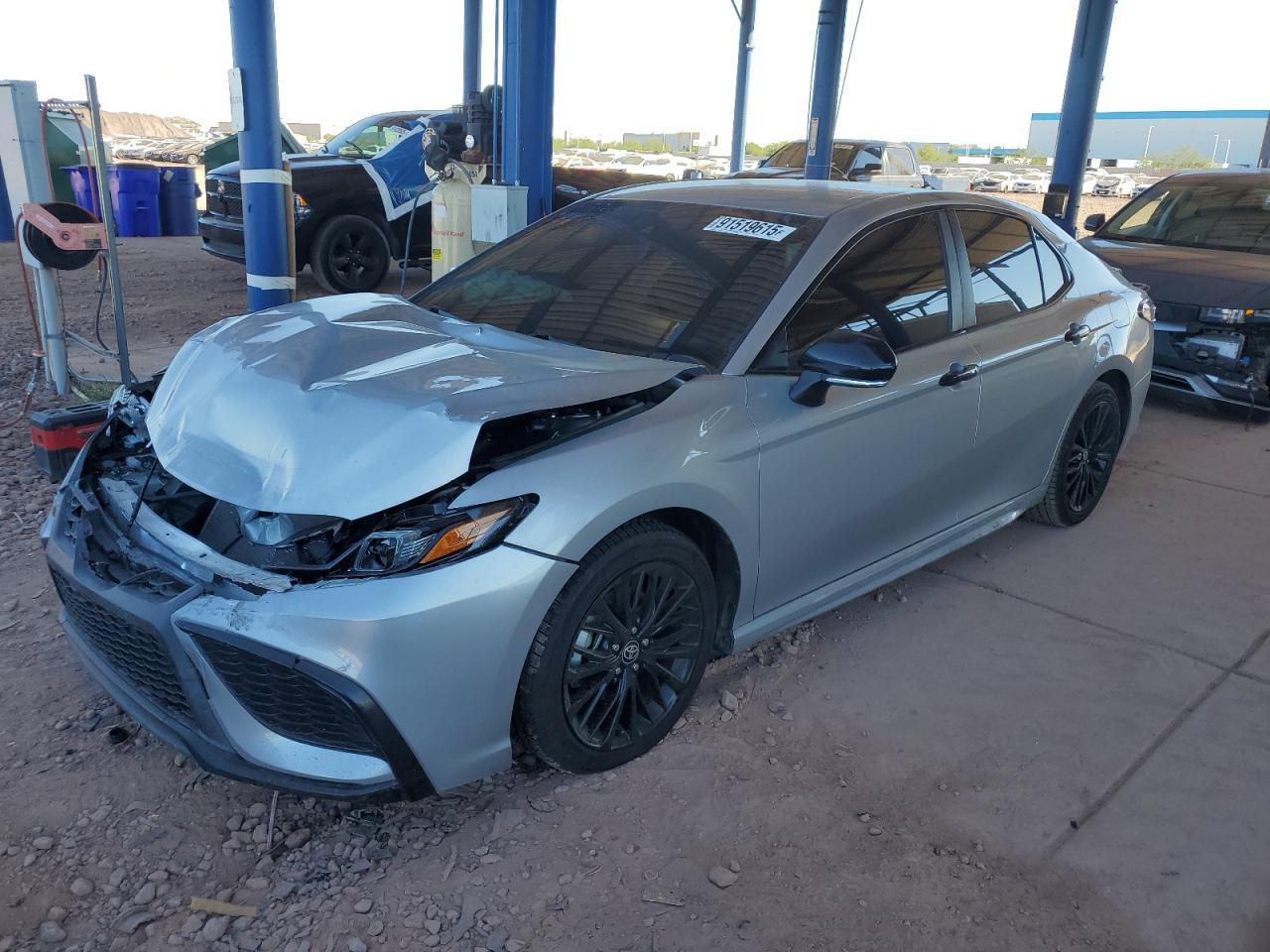 2022 TOYOTA CAMRY