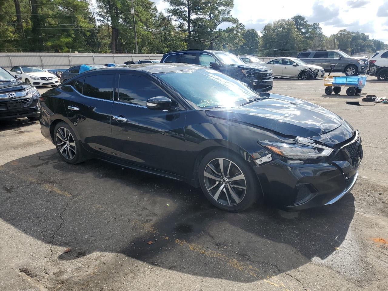 2019 NISSAN Maxima