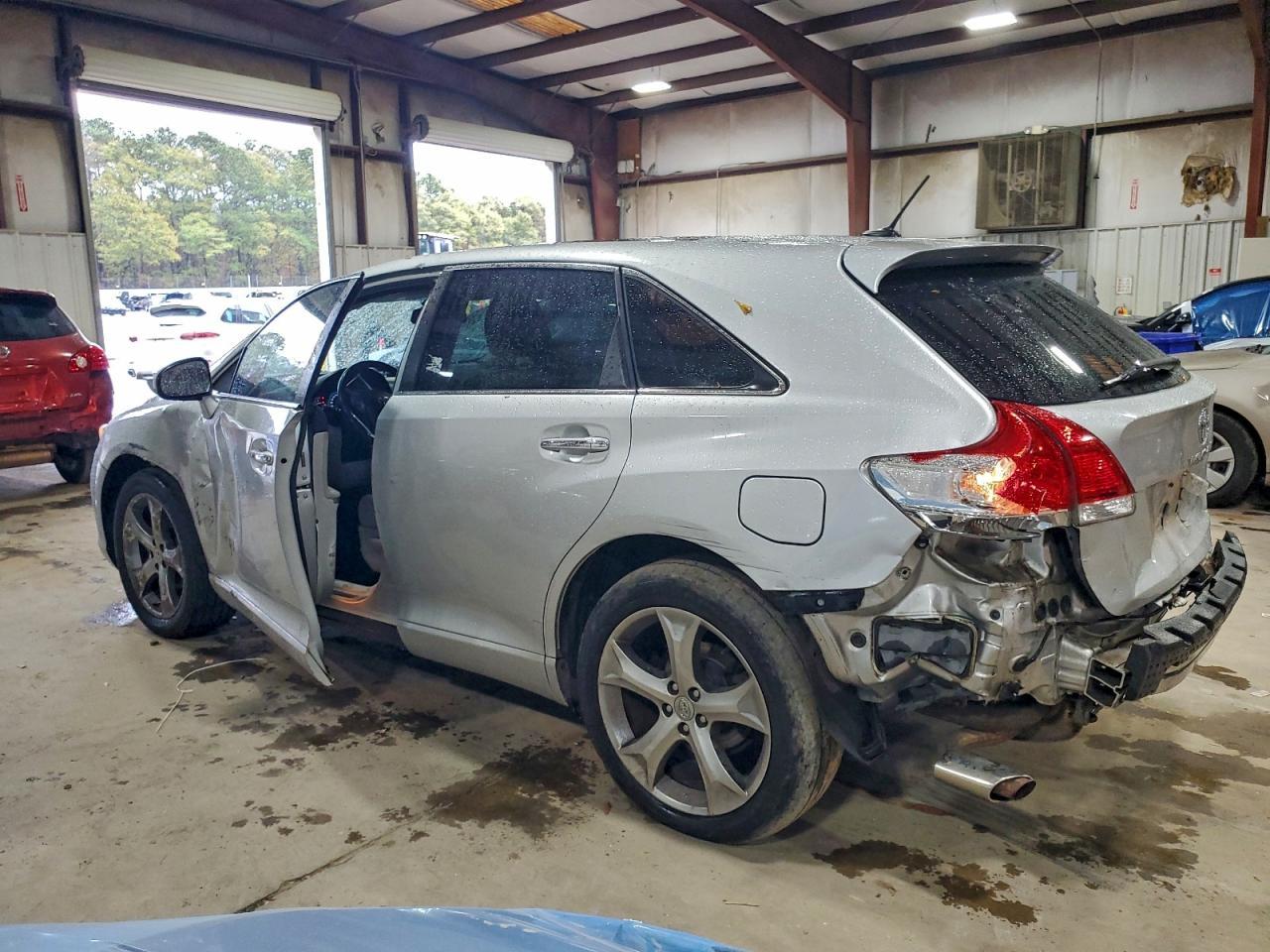 2011 TOYOTA VENZA