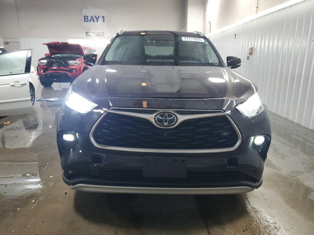 2020 TOYOTA HIGHLANDER