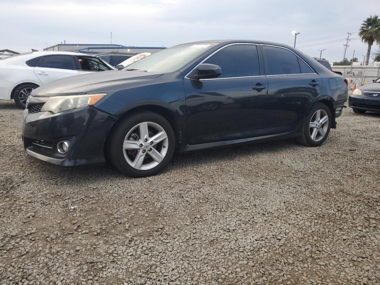 2014 TOYOTA CAMRY