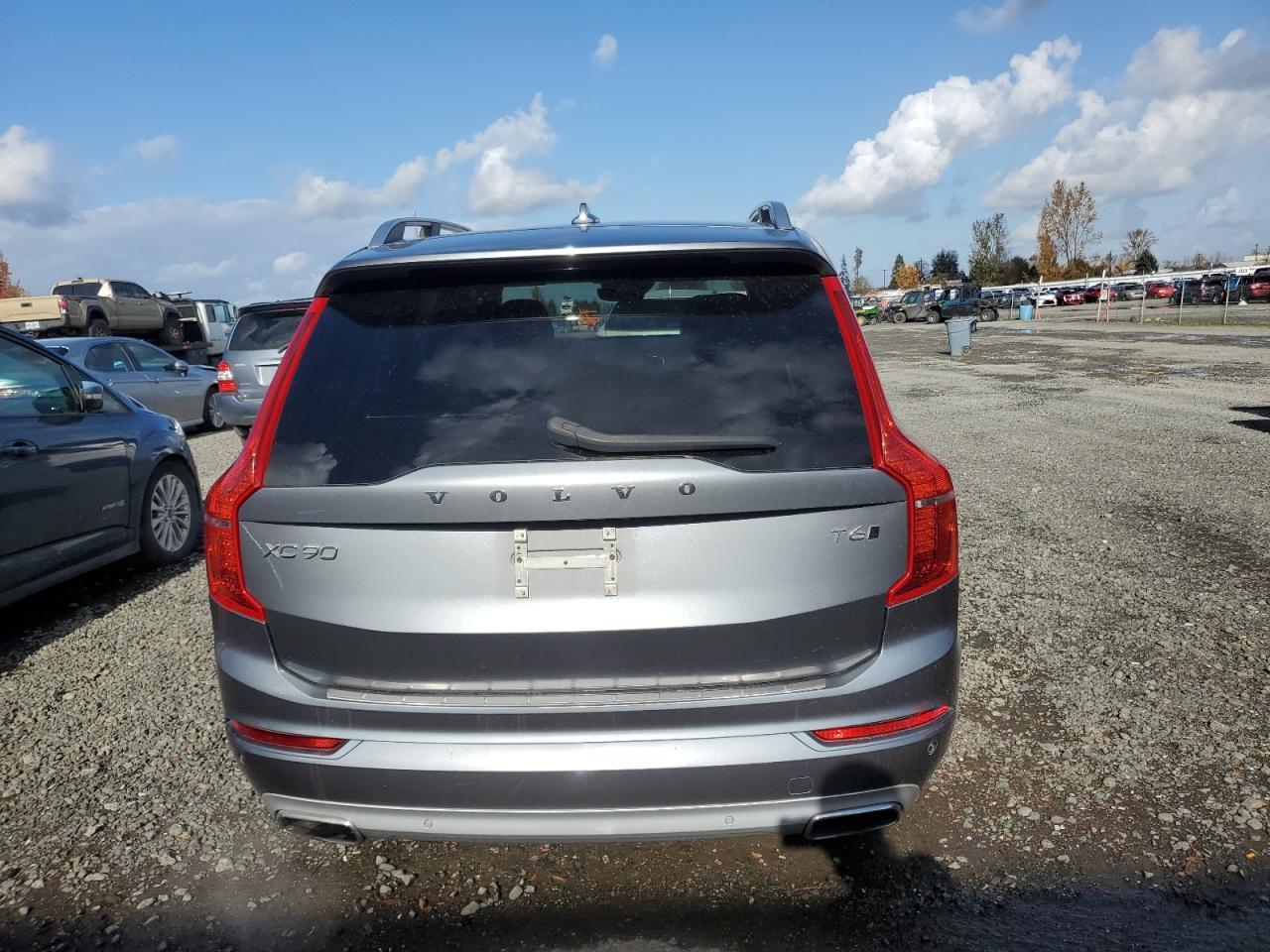 2019 VOLVO XC90