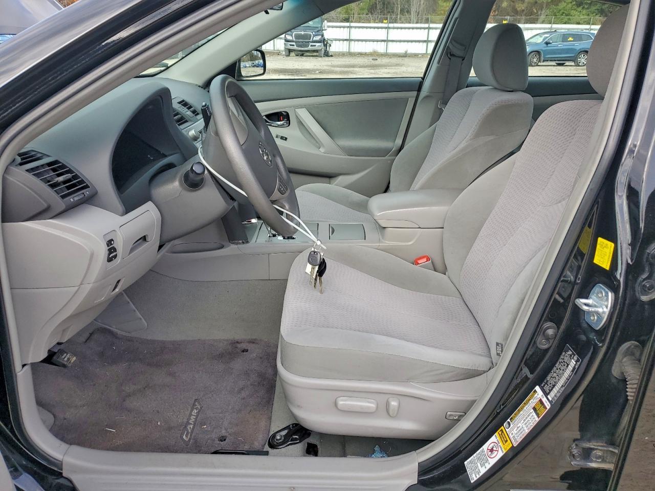 2011 TOYOTA CAMRY