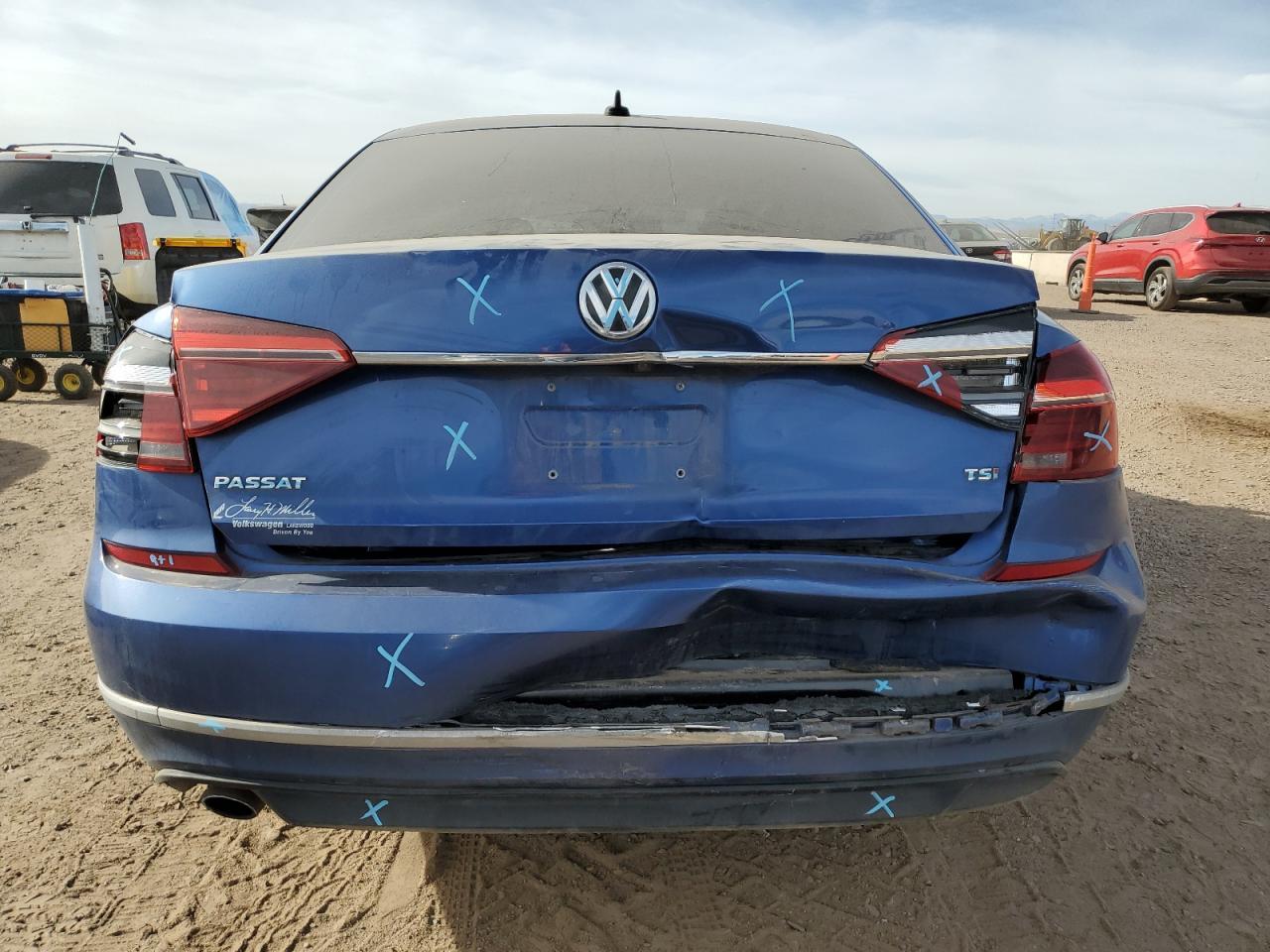 2017 VOLKSWAGEN Passat