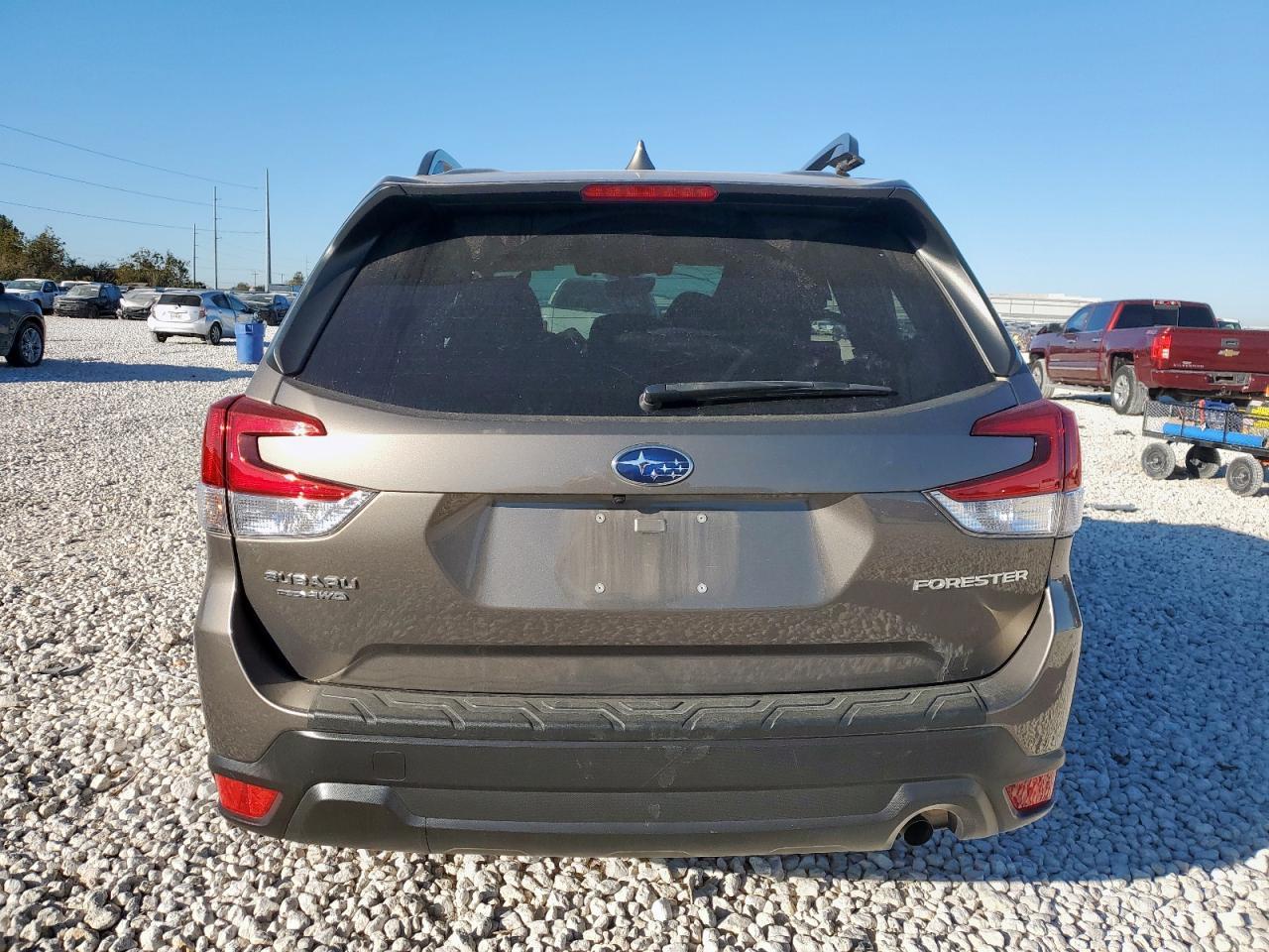 2021 SUBARU FORESTER
