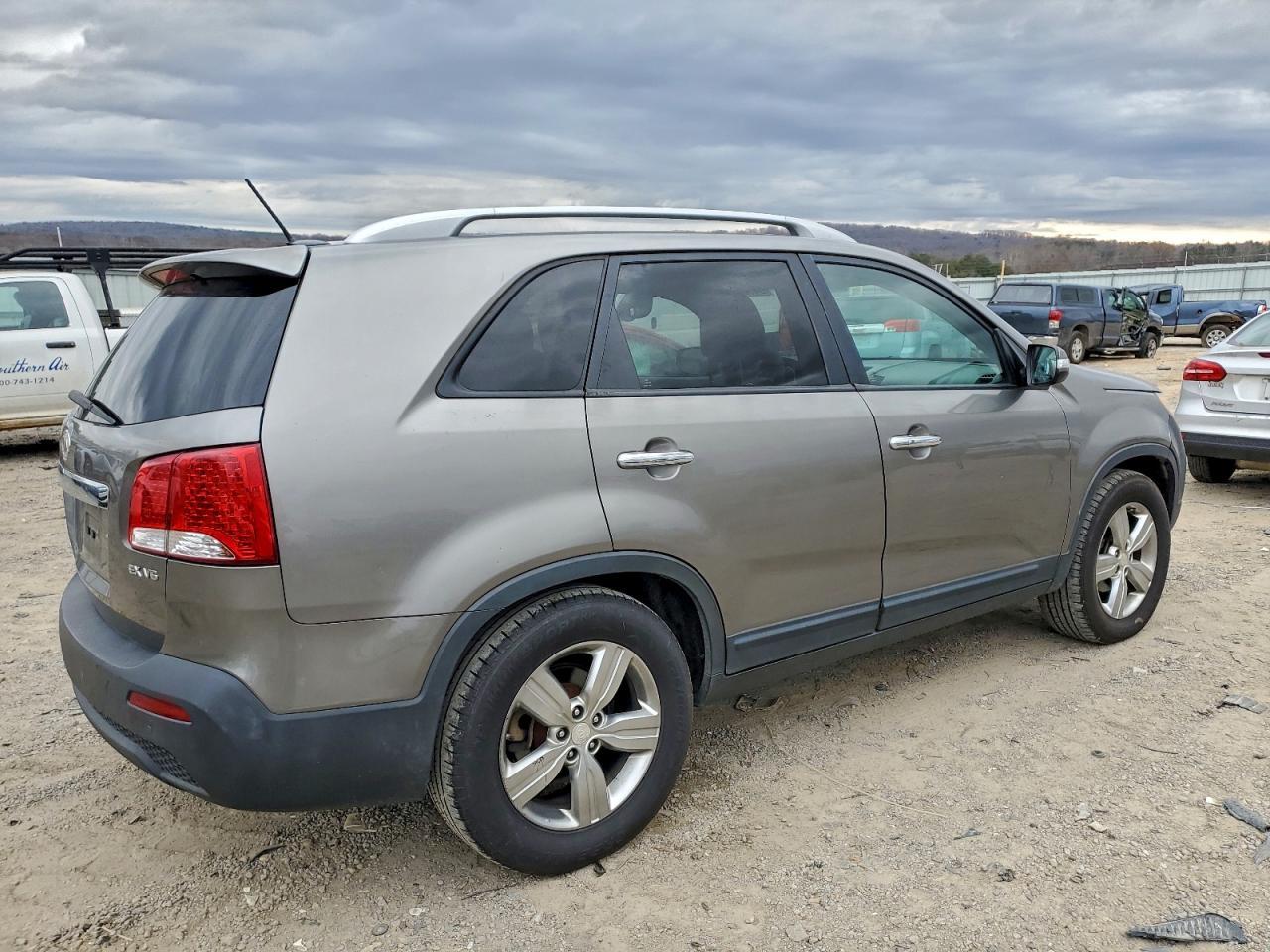 2013 KIA SORENTO