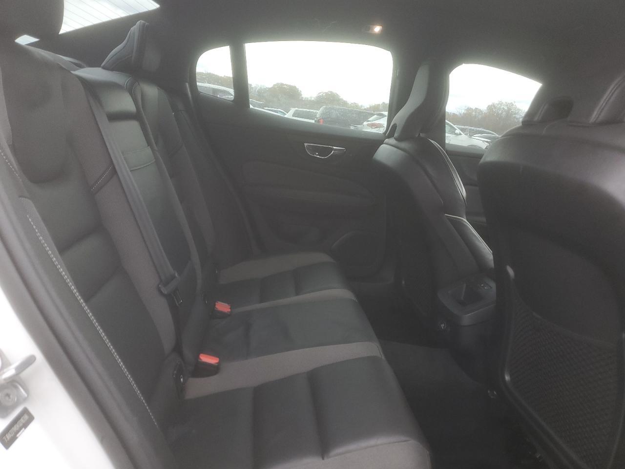 2019 VOLVO S60