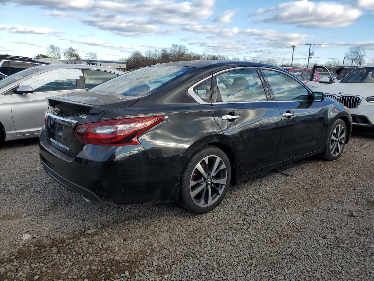 2017 NISSAN ALTIMA