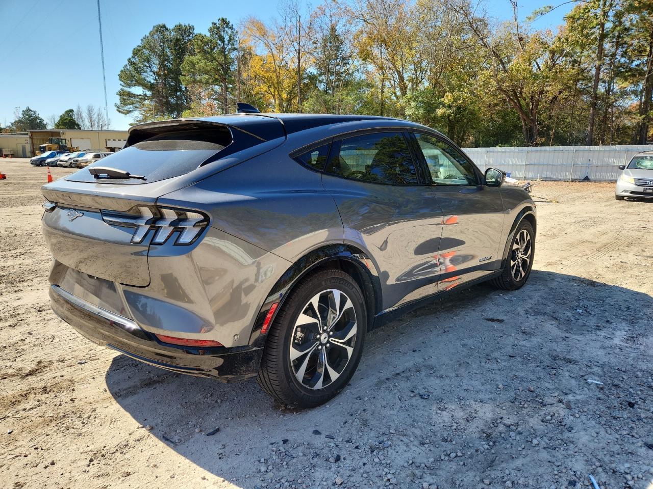 2021 FORD Mustang Mach-E