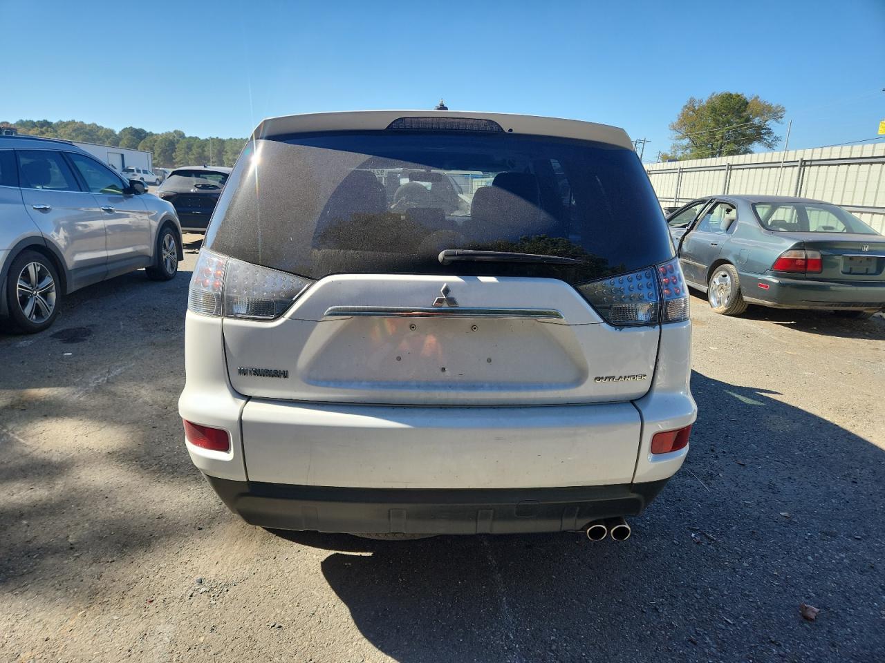 2011 MITSUBISHI outlander