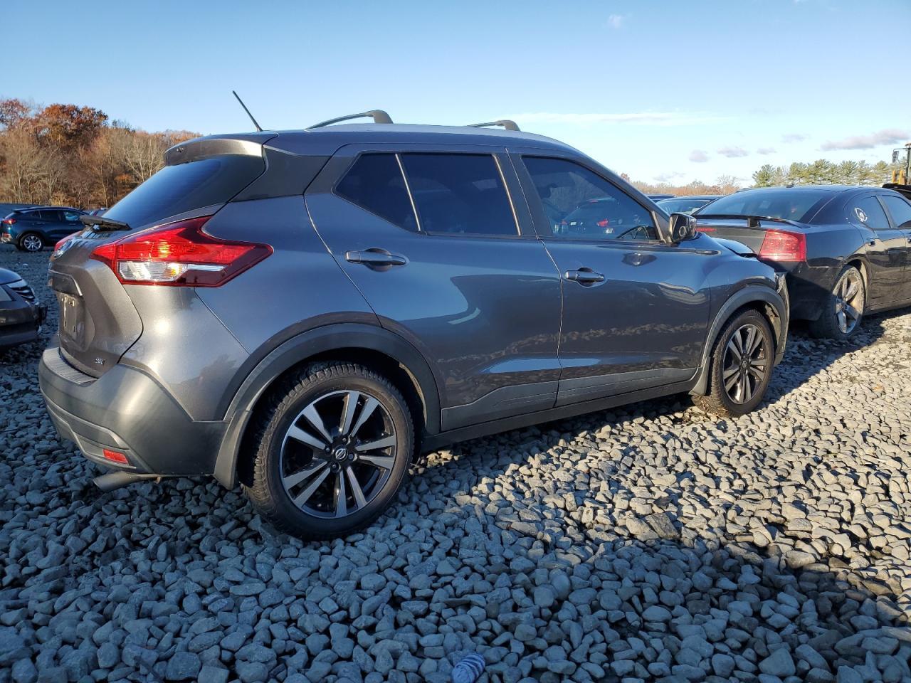 2019 NISSAN KICKS
