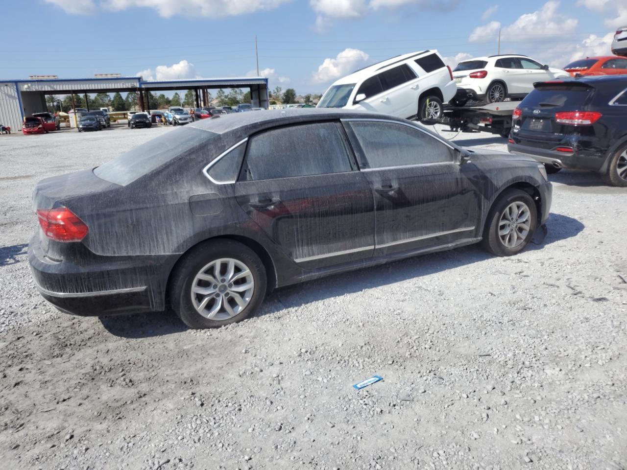 2016 VOLKSWAGEN Passat
