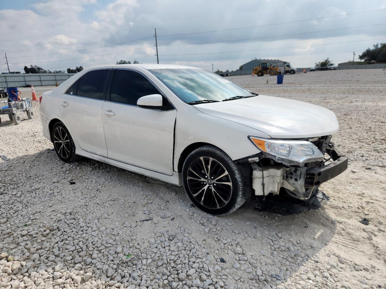 2014 TOYOTA CAMRY
