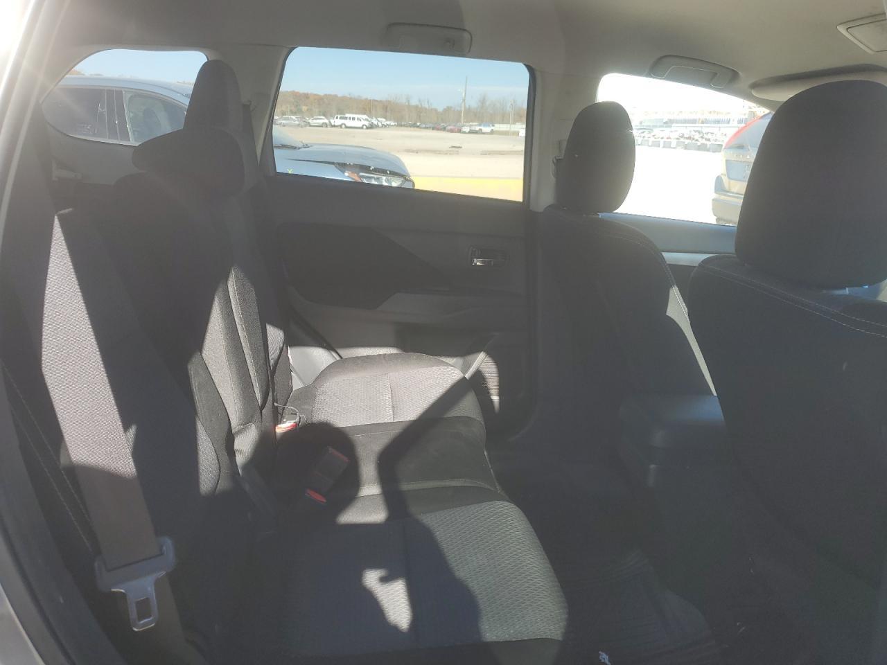2018 MITSUBISHI outlander