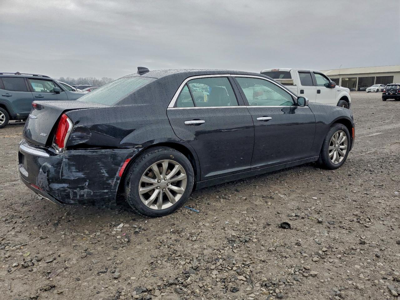 2019 CHRYSLER 300