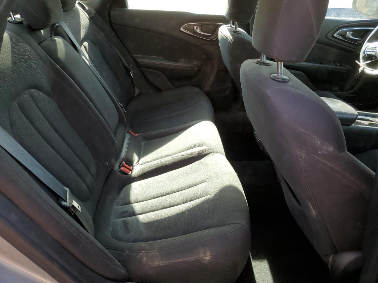2015 CHRYSLER 200