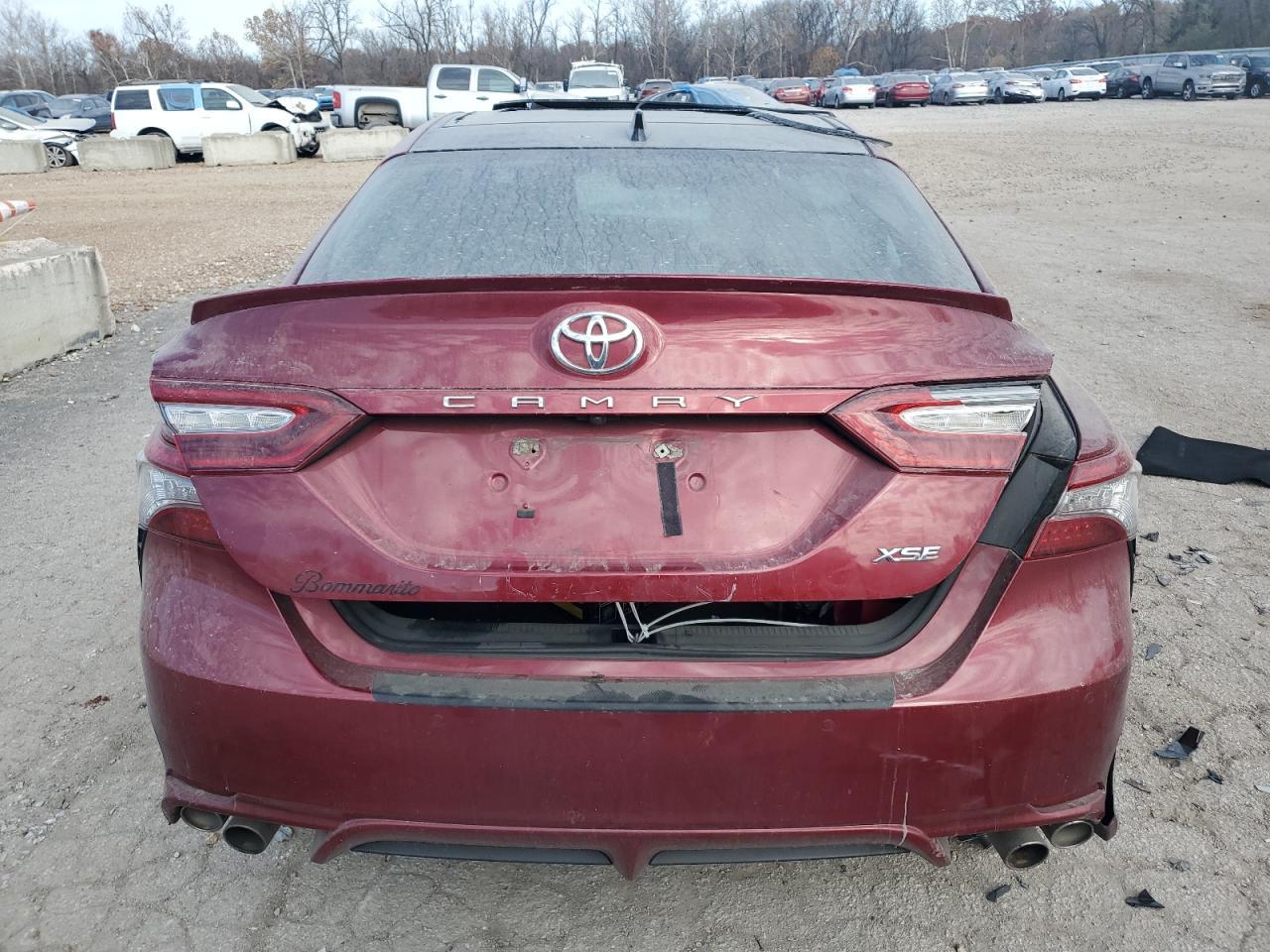2018 TOYOTA CAMRY