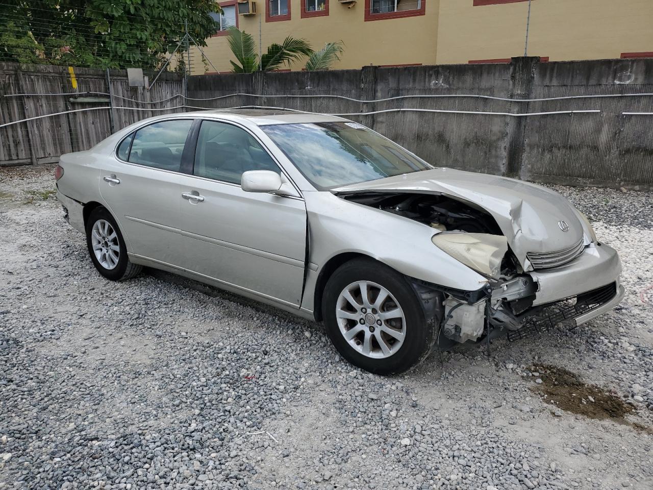 2004 LEXUS ES 330