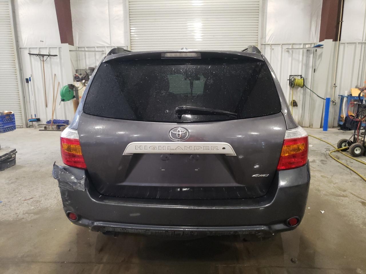 2010 TOYOTA HIGHLANDER