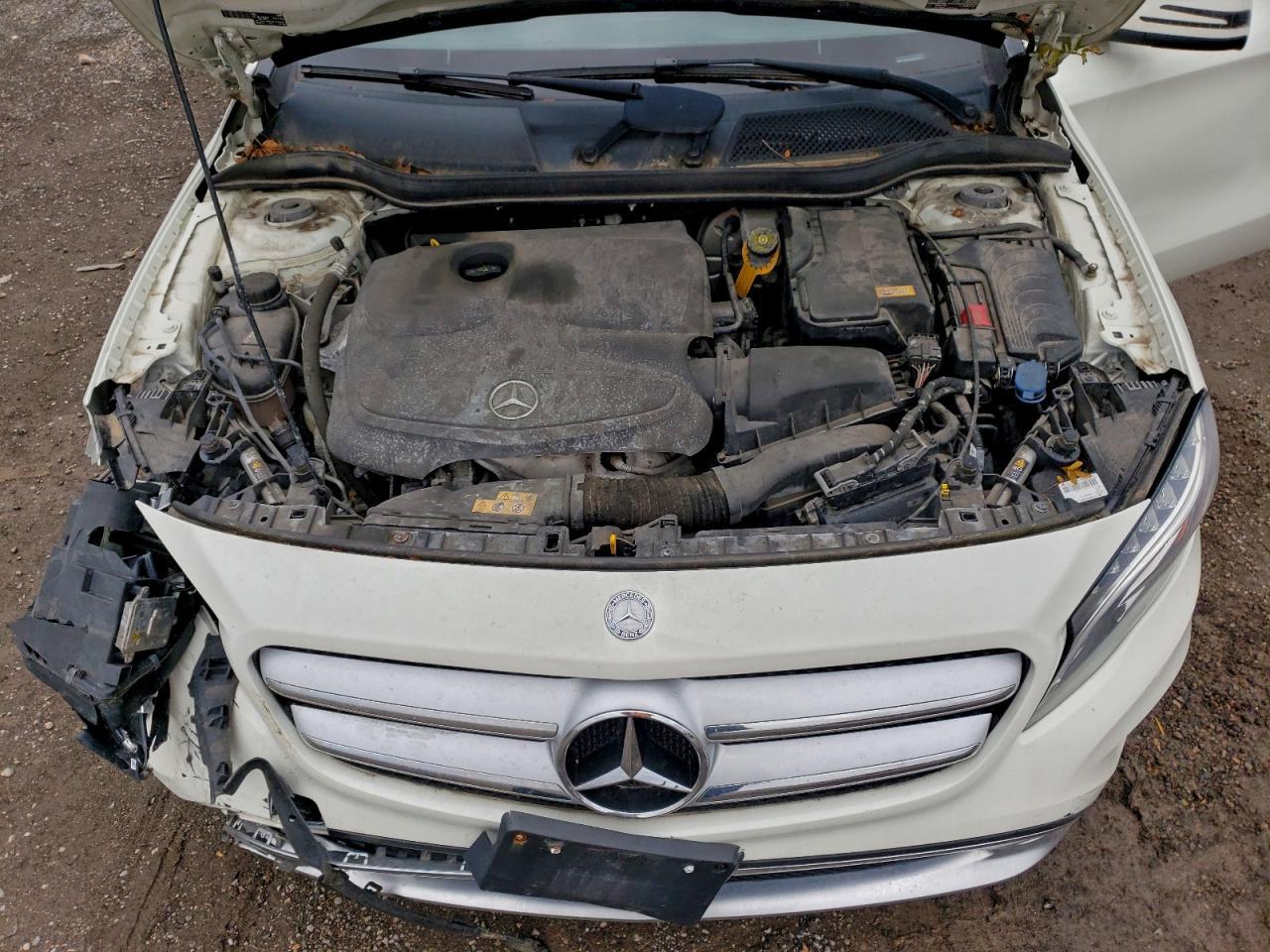 2016 MERCEDES-BENZ GLA-Class