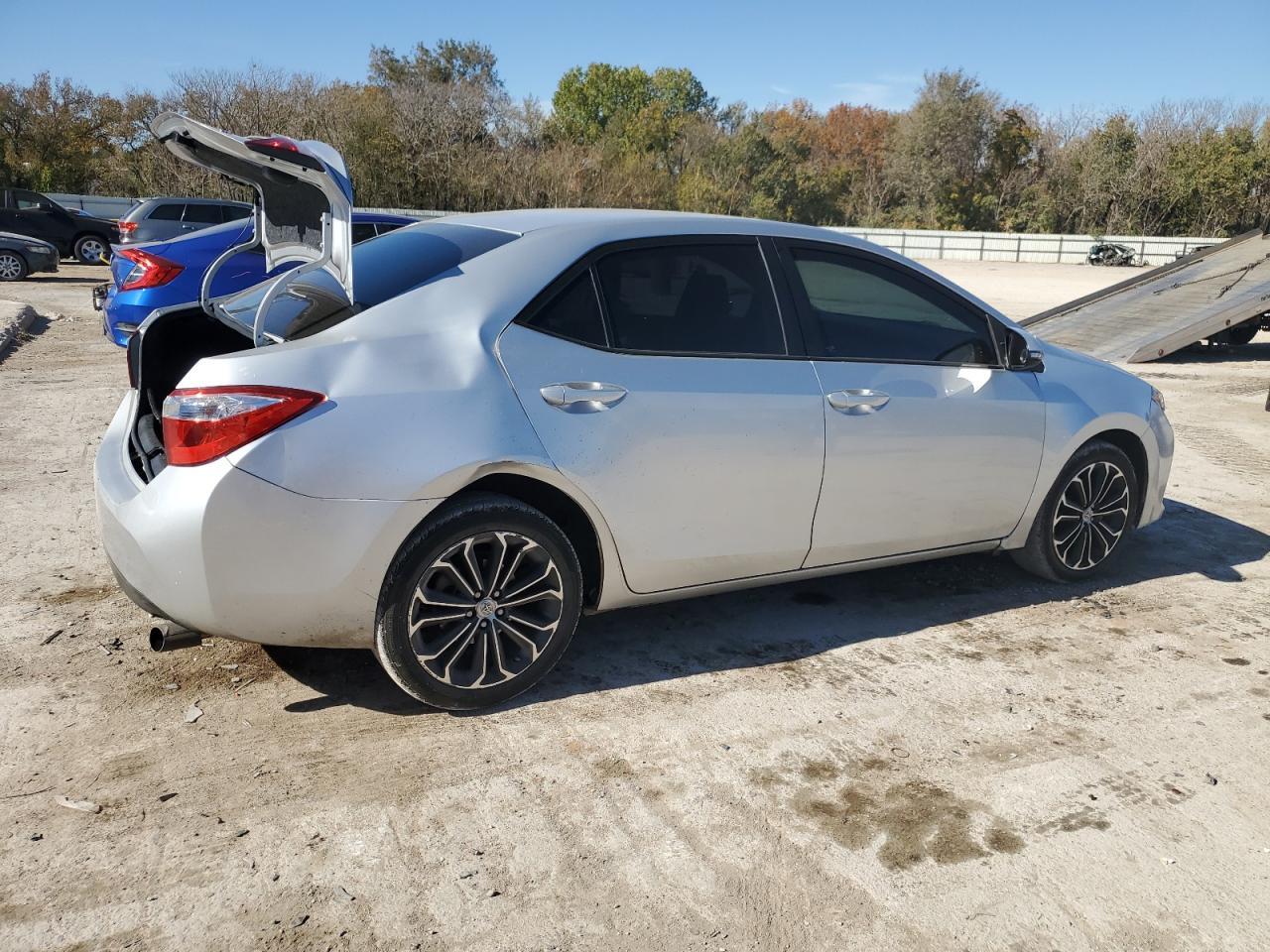 2016 TOYOTA COROLLA