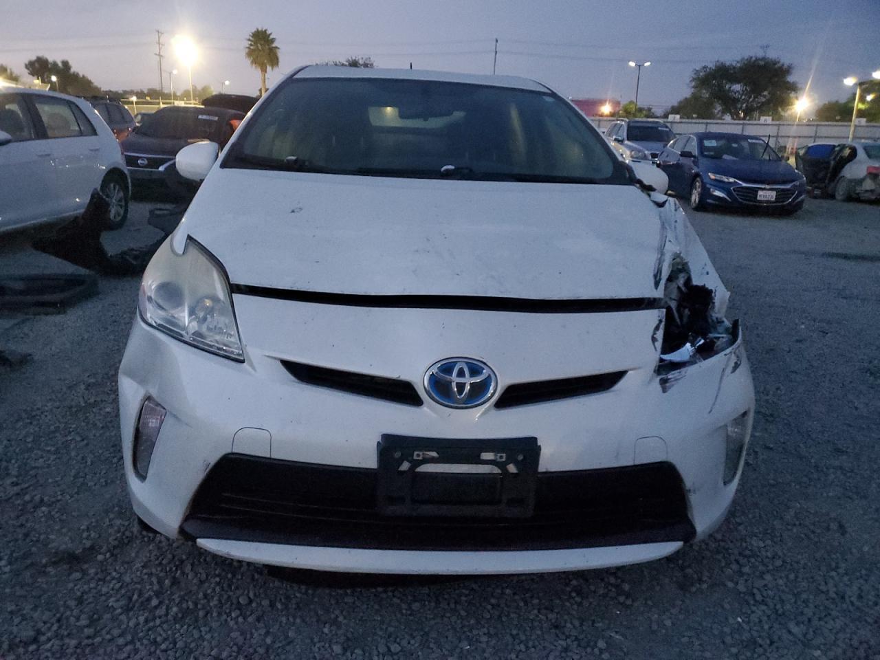 2015 TOYOTA PRIUS