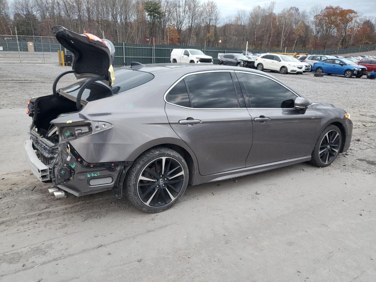 2019 TOYOTA CAMRY