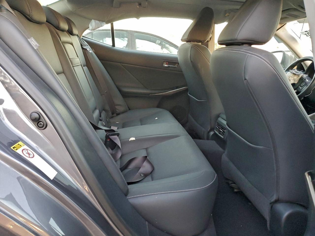2015 LEXUS IS 250