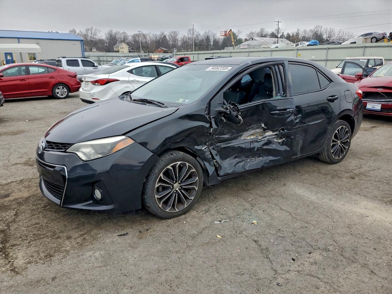 2015 TOYOTA COROLLA