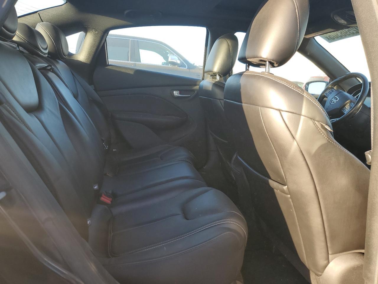 2013 DODGE Dart