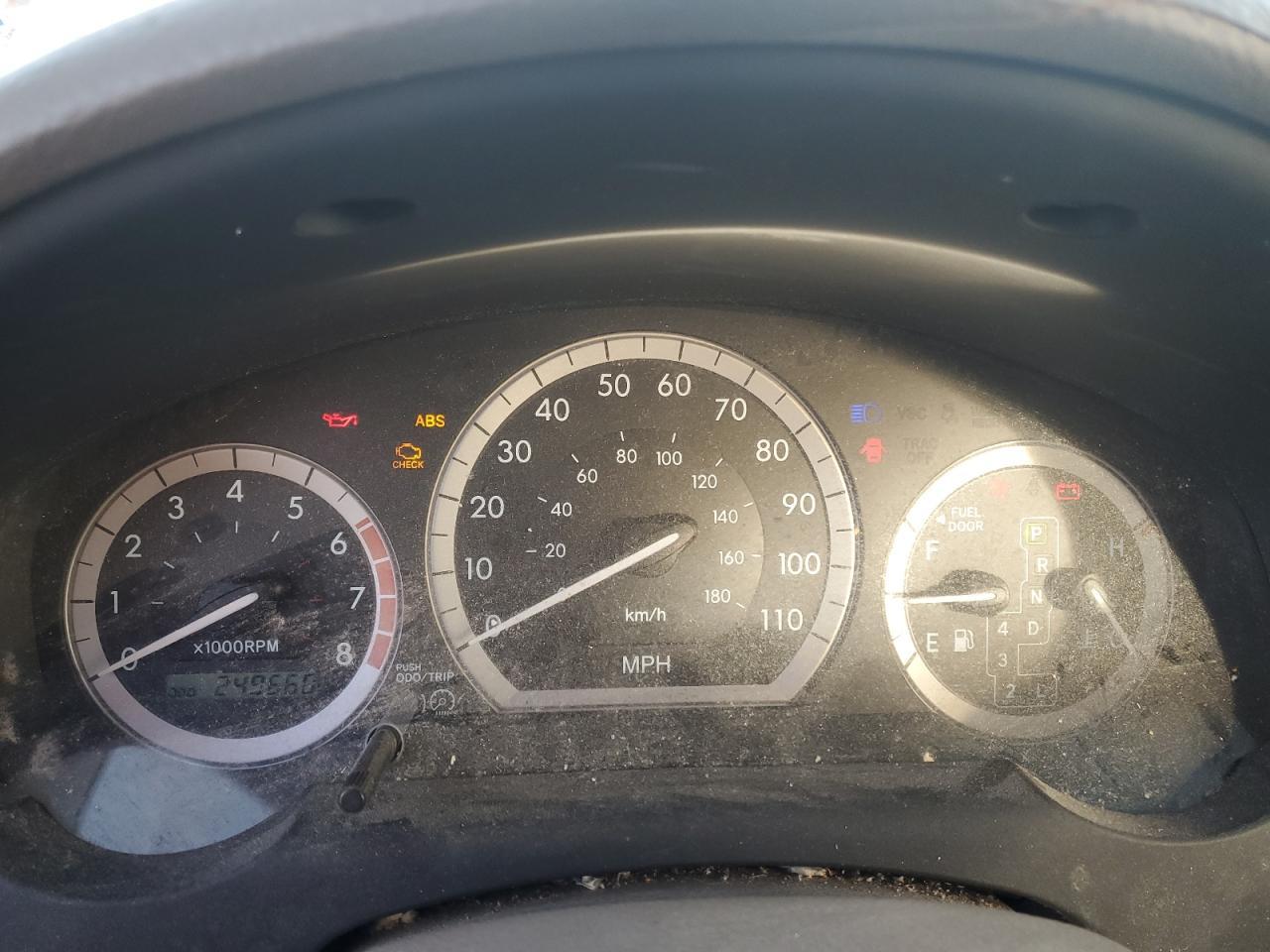 2005 TOYOTA SIENNA
