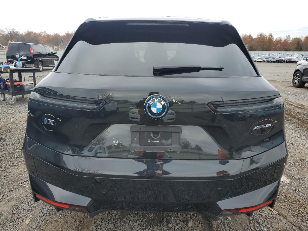 2025 BMW iX