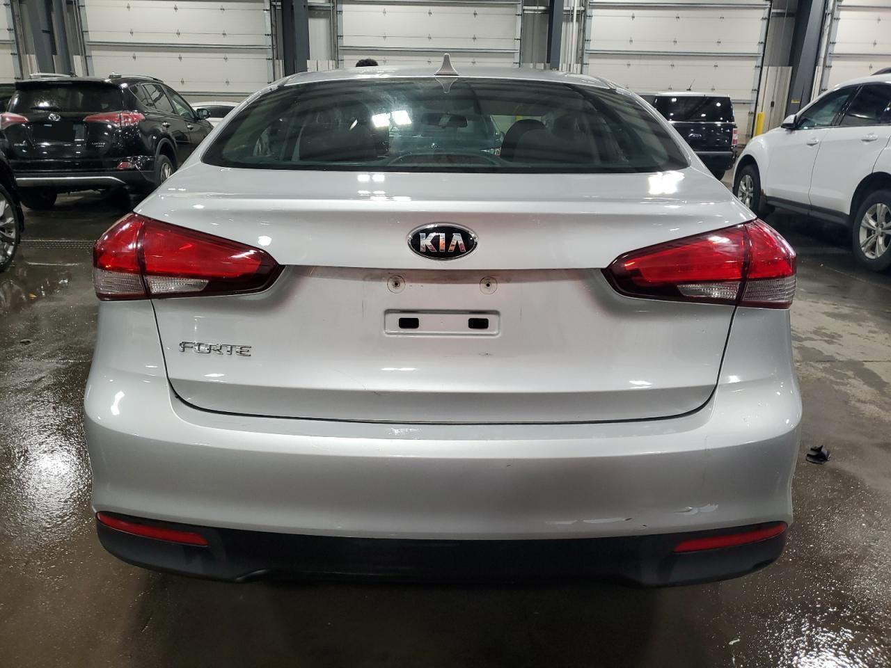 2017 KIA FORTE