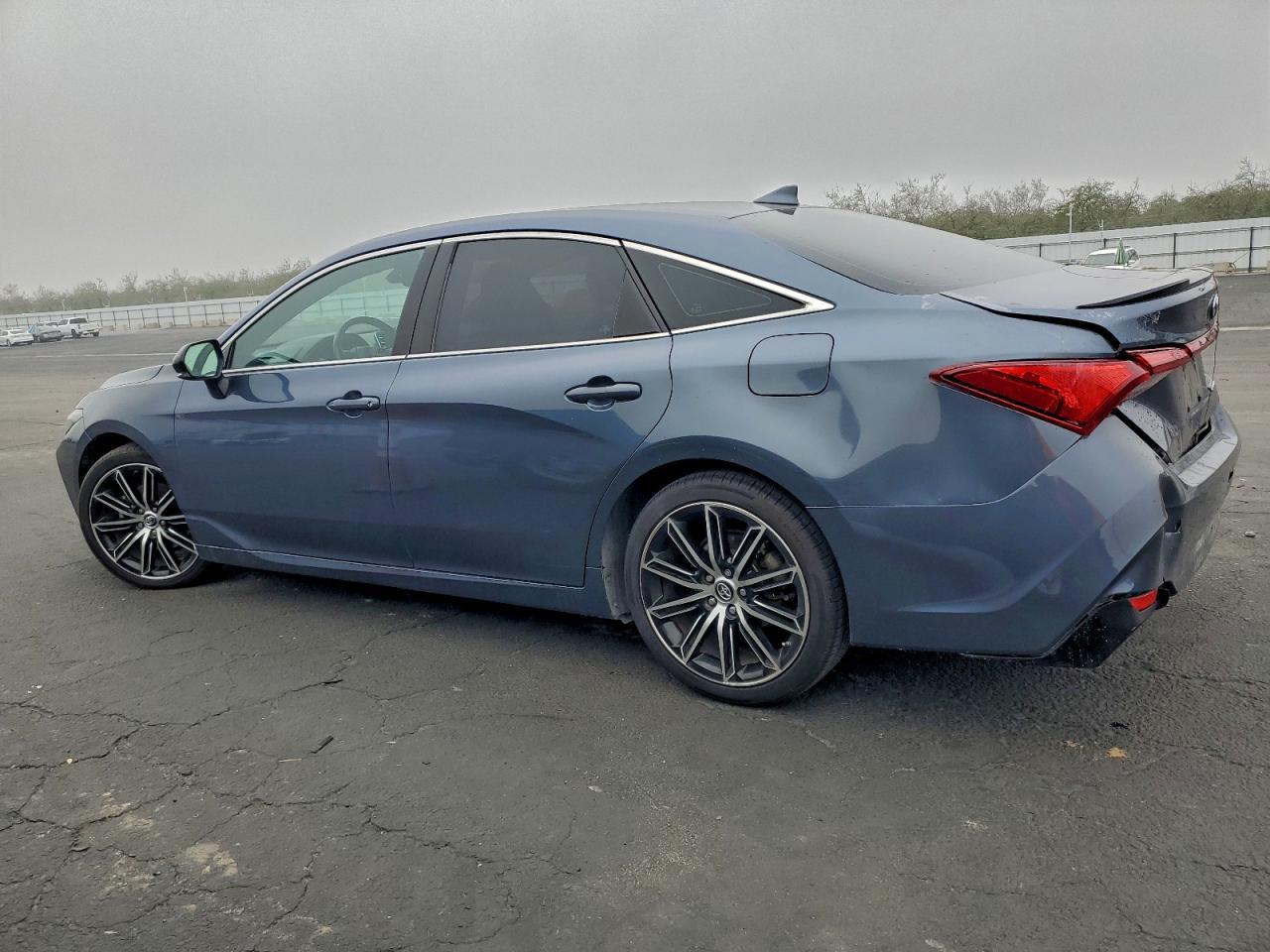 2019 TOYOTA Avalon