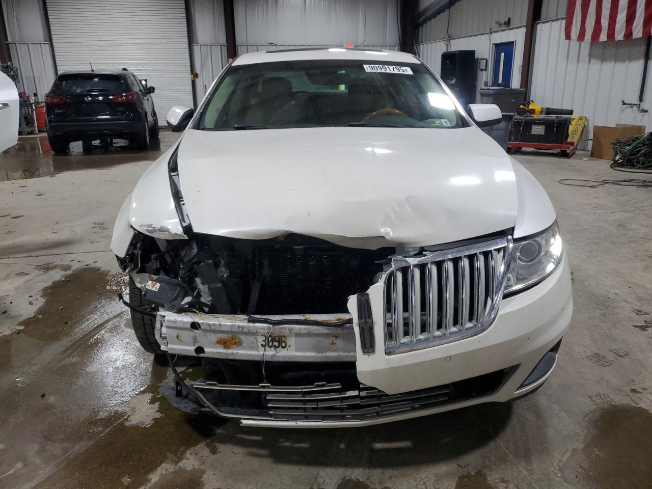 2011 LINCOLN MKS