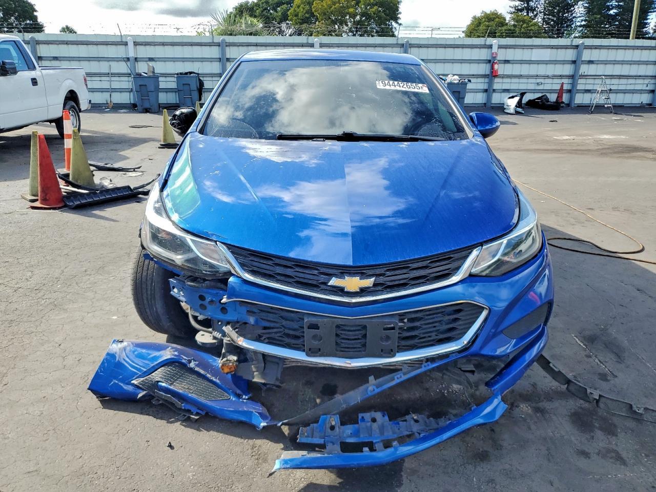2017 CHEVROLET CRUZE