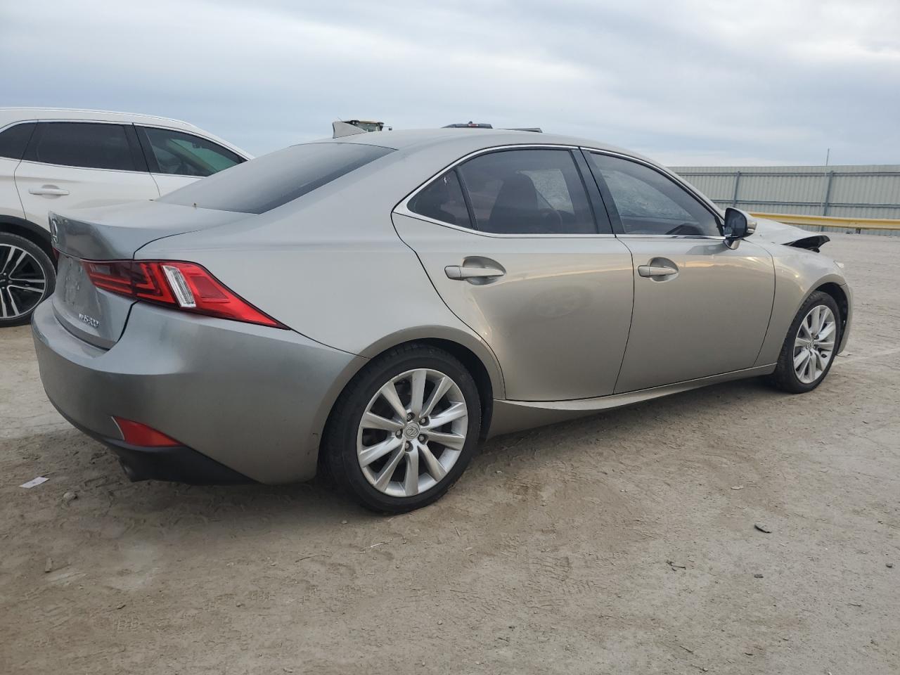 2016 LEXUS IS 300
