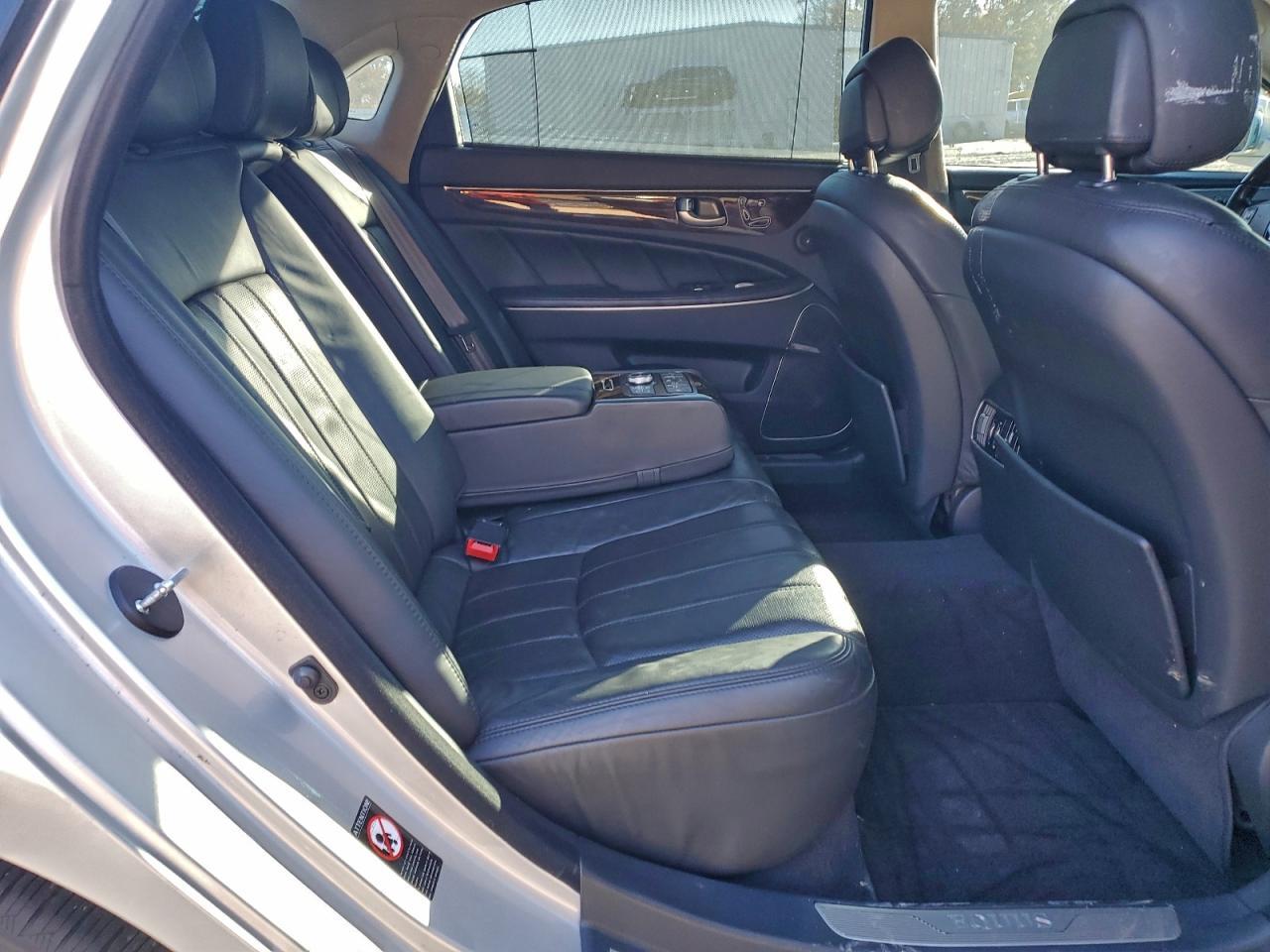 2011 HYUNDAI Equus